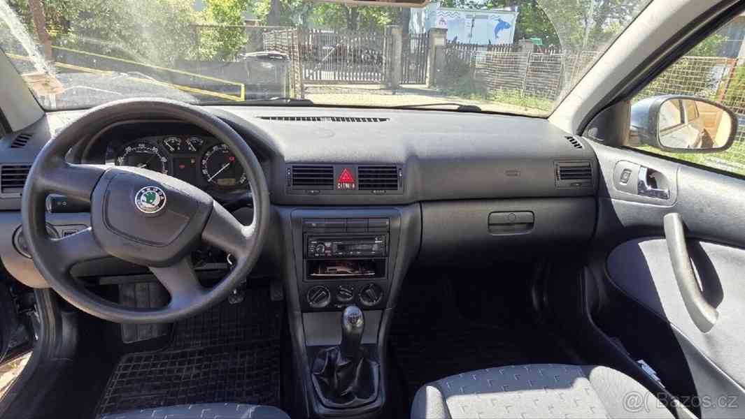 Škoda Octavia 1,6   1 - foto 7