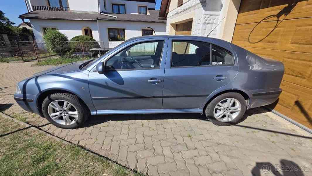 Škoda Octavia 1,6   1 - foto 2