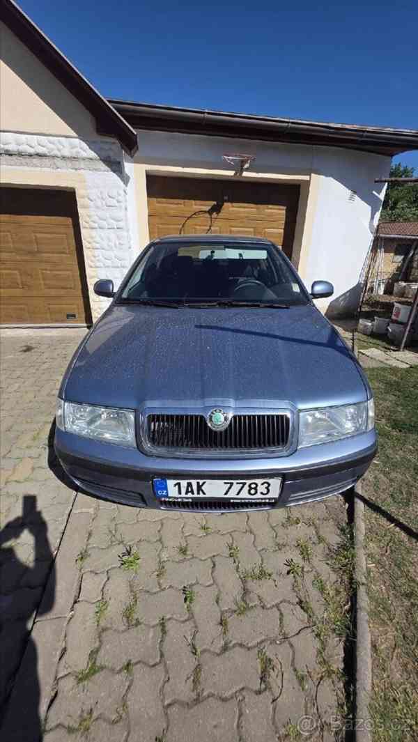 Škoda Octavia 1,6   1 - foto 4