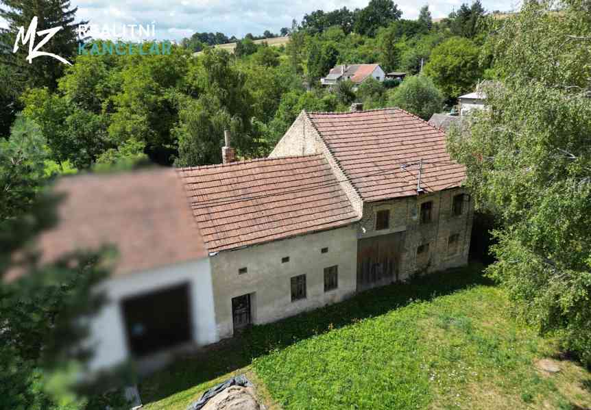 Prodej rodinného domu 535 m², pozemek 3541 m² - foto 4