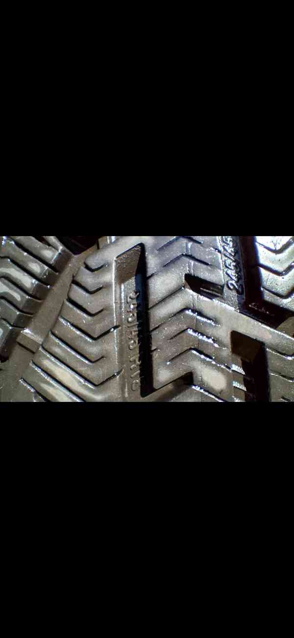 Prodám zimní pneu 245/45/18 100V. - foto 7