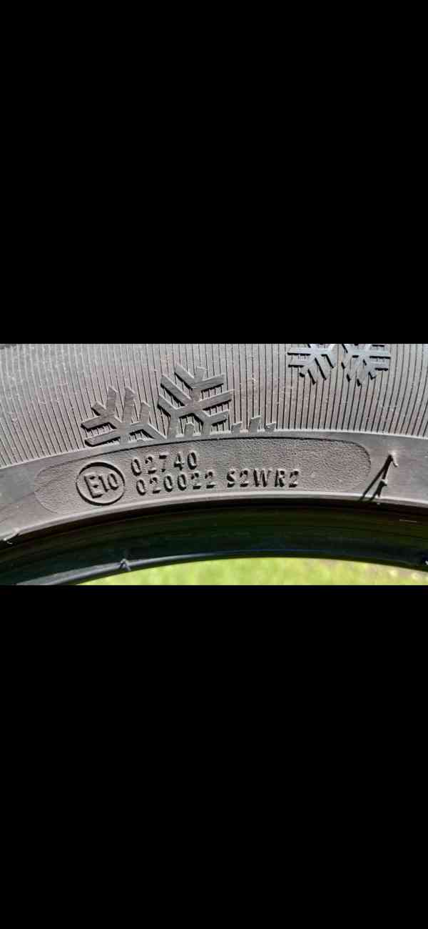 Prodám zimní pneu 245/45/18 100V. - foto 5