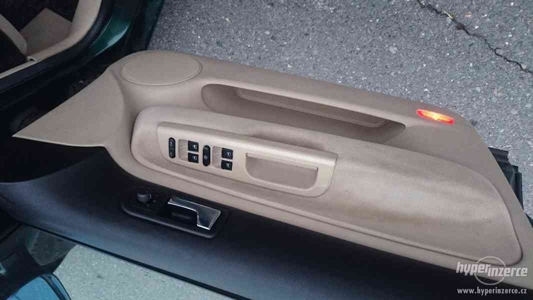 Vw Golf 4 variant 1.6 74kw - foto 6