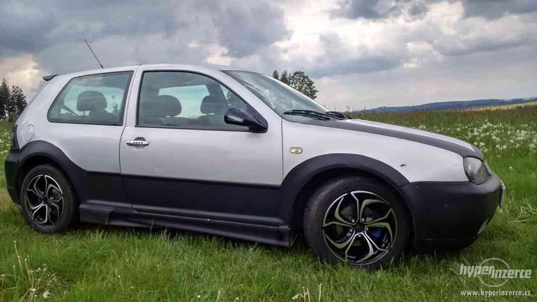 Prodám VW Golf IV 1.6 sr 74 Kw Benzín - foto 4