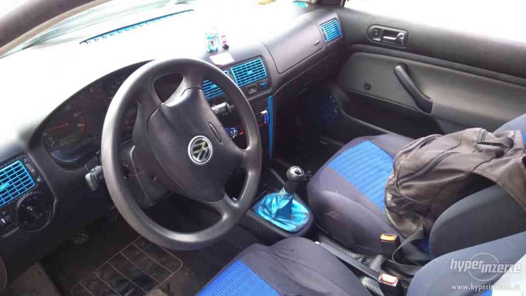Prodám VW Golf IV 1.6 sr 74 Kw Benzín - foto 5
