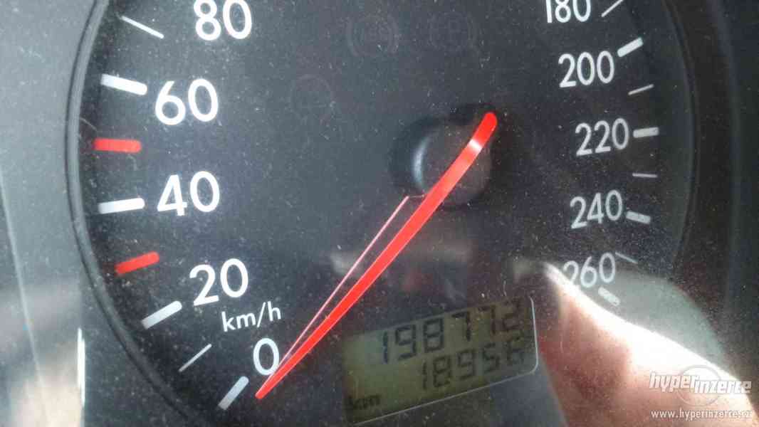 Prodám VW Golf IV 1.6 sr 74 Kw Benzín - foto 11