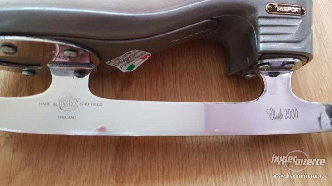 krasobluslařské dívčí brusle Risport, nože Club2000 - foto 2