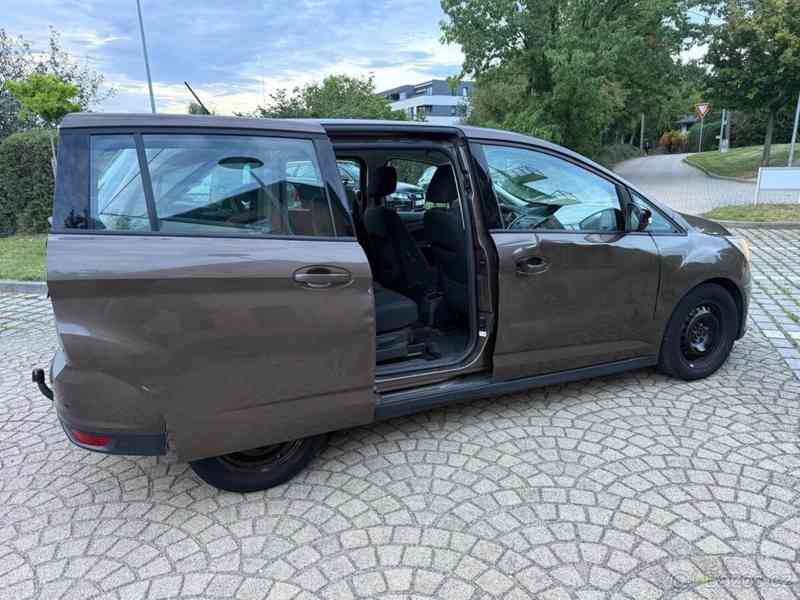 Ford Grand C-MAX 1,0   i 85kw 06/2019 88t.k - foto 7