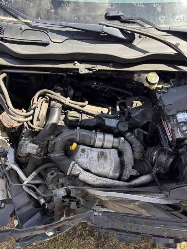 Volvo V40, 1,6 - foto 10