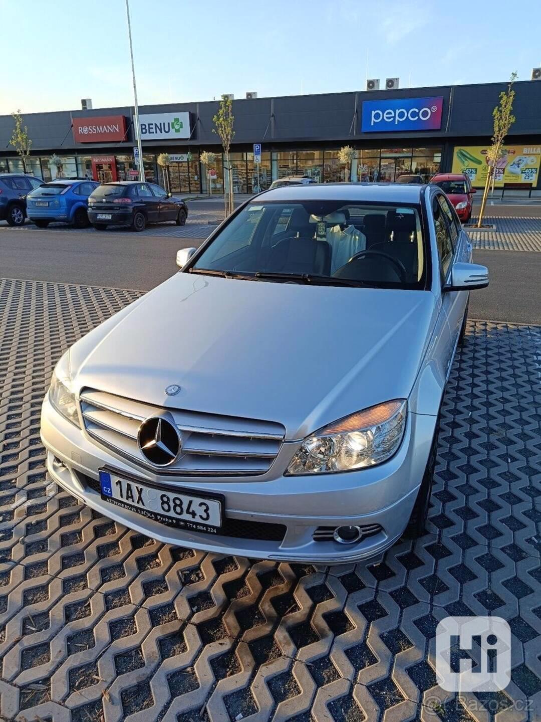 Mercedes-Benz Třídy C 2,2   200 - foto 1