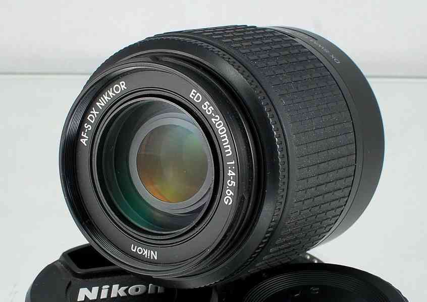 Nikon AF-S DX Nikkor 55-200mm f/4-5.6 G ED *DX  - foto 4