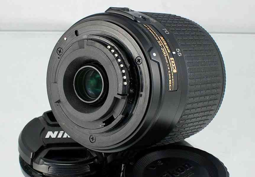 Nikon AF-S DX Nikkor 55-200mm f/4-5.6 G ED *DX  - foto 5