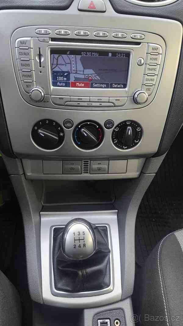 Ford Focus 1,6   16V, 74 kW NAV, KLIMA - foto 4
