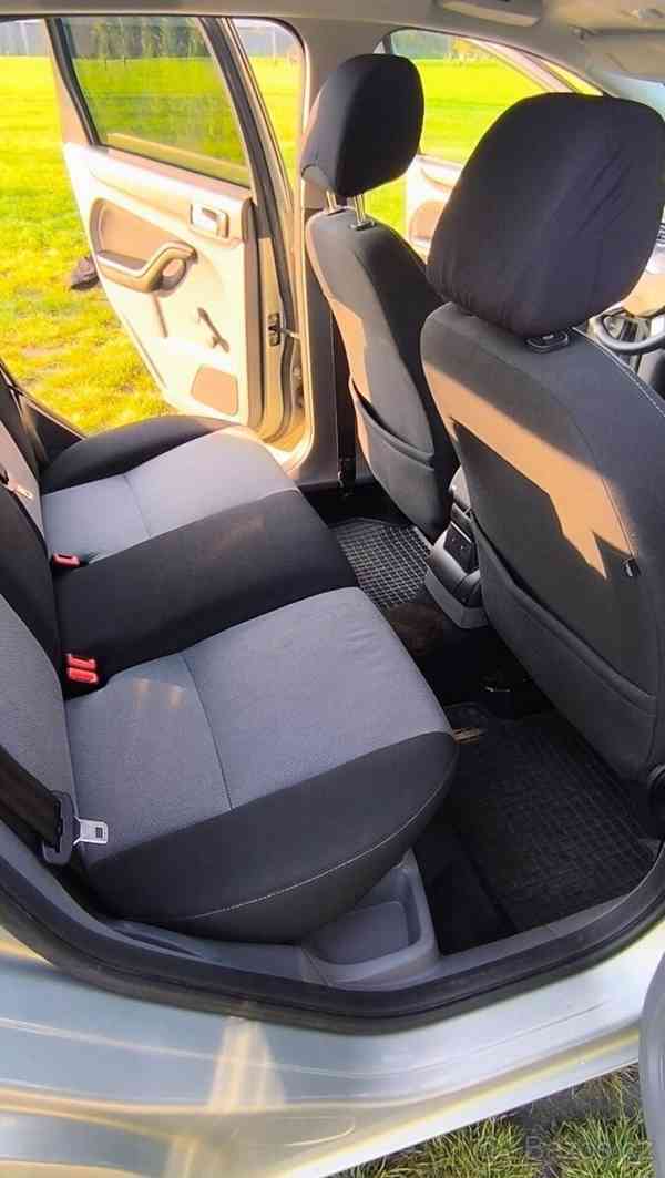 Ford Focus 1,6   16V, 74 kW NAV, KLIMA - foto 20