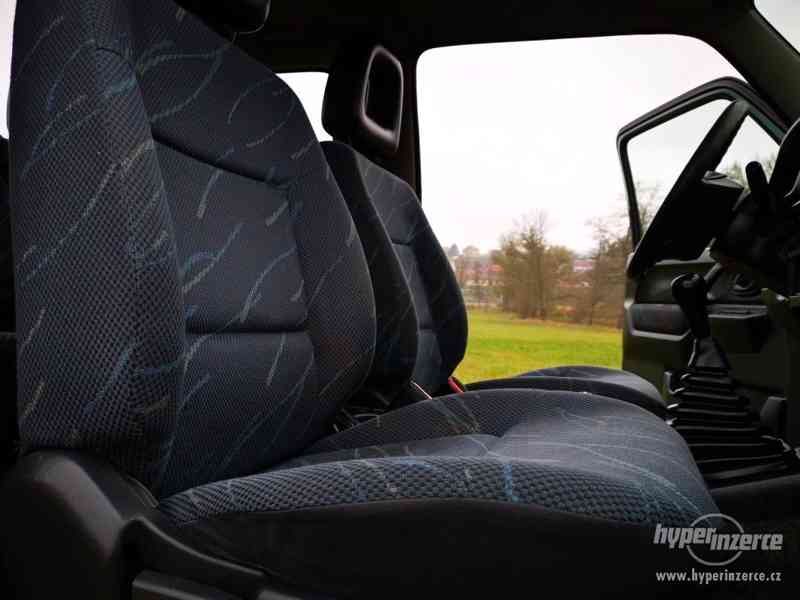 SUZUKI JIMNY 1.3 VTi / 4X4 / MÁLO NAJETO / NOVÁ STK / TAŽNÉ - foto 20