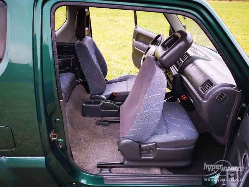 SUZUKI JIMNY 1.3 VTi / 4X4 / MÁLO NAJETO / NOVÁ STK / TAŽNÉ - foto 27