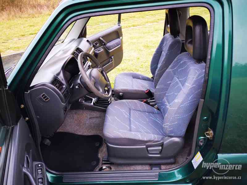 SUZUKI JIMNY 1.3 VTi / 4X4 / MÁLO NAJETO / NOVÁ STK / TAŽNÉ - foto 29
