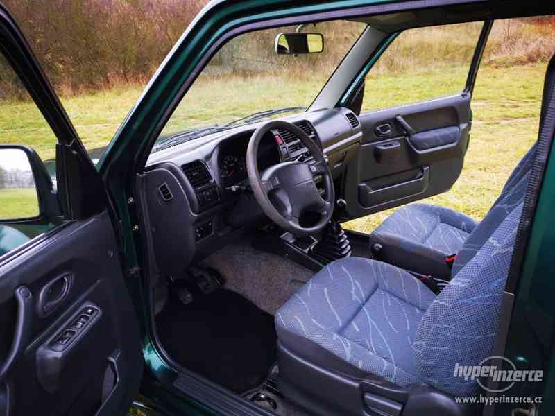 SUZUKI JIMNY 1.3 VTi / 4X4 / MÁLO NAJETO / NOVÁ STK / TAŽNÉ - foto 30