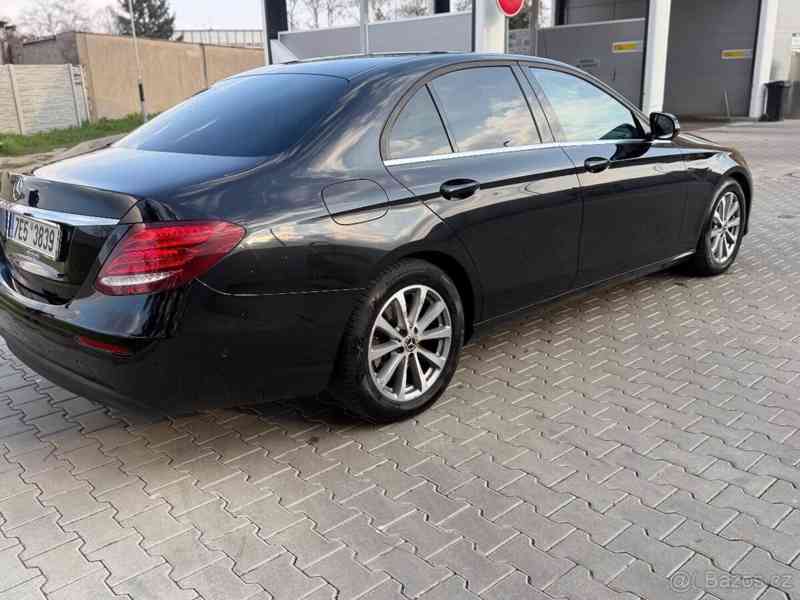 Mercedes-Benz Třídy E 2,0   200 - foto 6