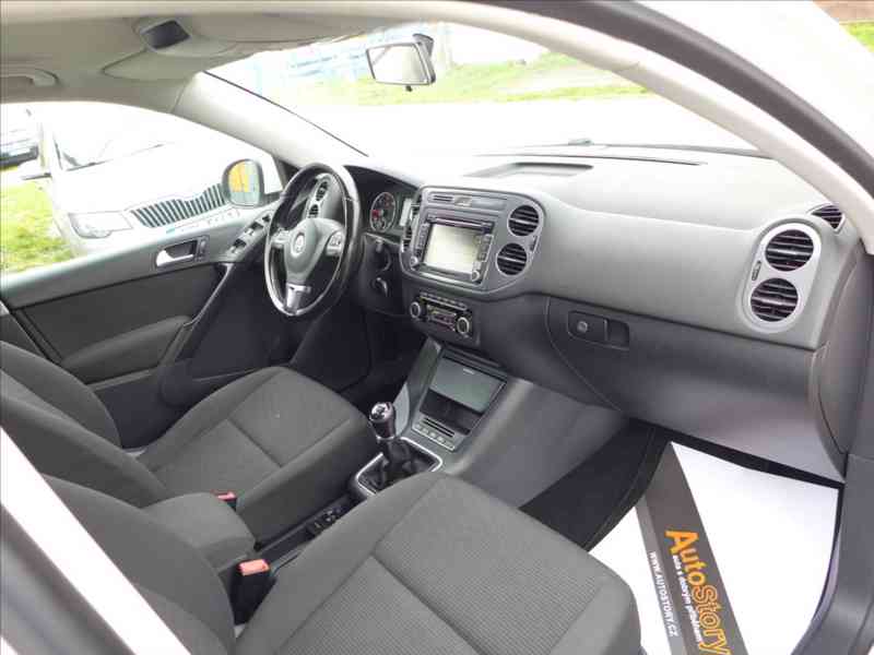 Volkswagen Tiguan 2,0 TDI SPORT, DIGI AC, 1.MAJ - foto 10