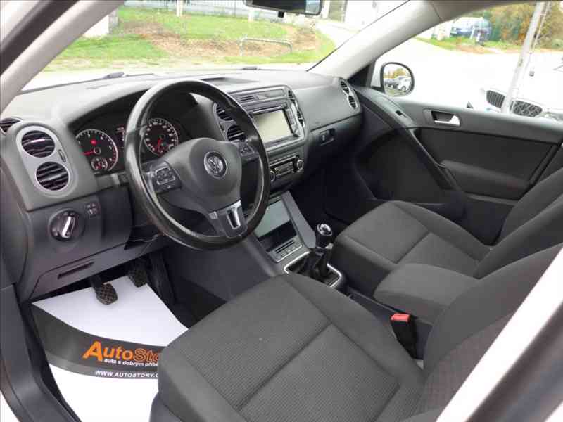 Volkswagen Tiguan 2,0 TDI SPORT, DIGI AC, 1.MAJ - foto 5