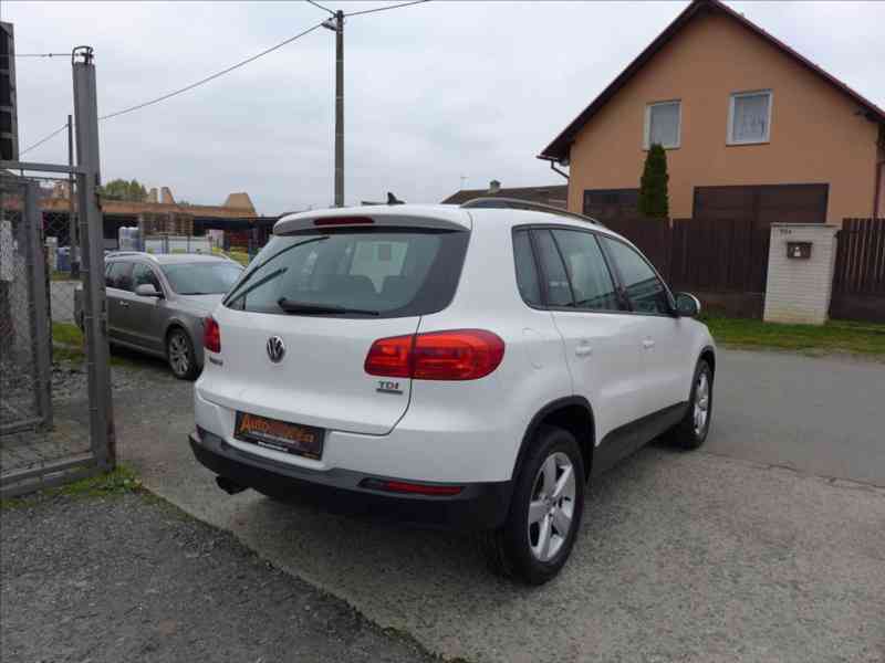 Volkswagen Tiguan 2,0 TDI SPORT, DIGI AC, 1.MAJ - foto 3