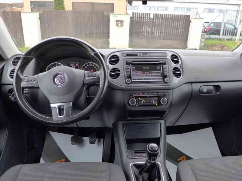 Volkswagen Tiguan 2,0 TDI SPORT, DIGI AC, 1.MAJ - foto 7