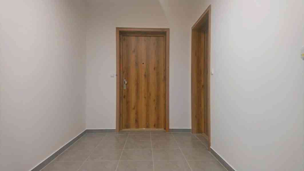 Podnájem 1+1 +park.+sklep, 40m2 (Františkov, ul. Švermova) - foto 8