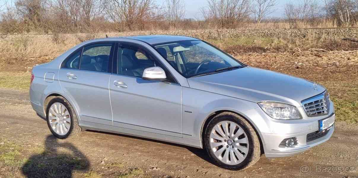 Mercedes-Benz Třídy C 2,0   C320 Cdi Elegance - foto 11