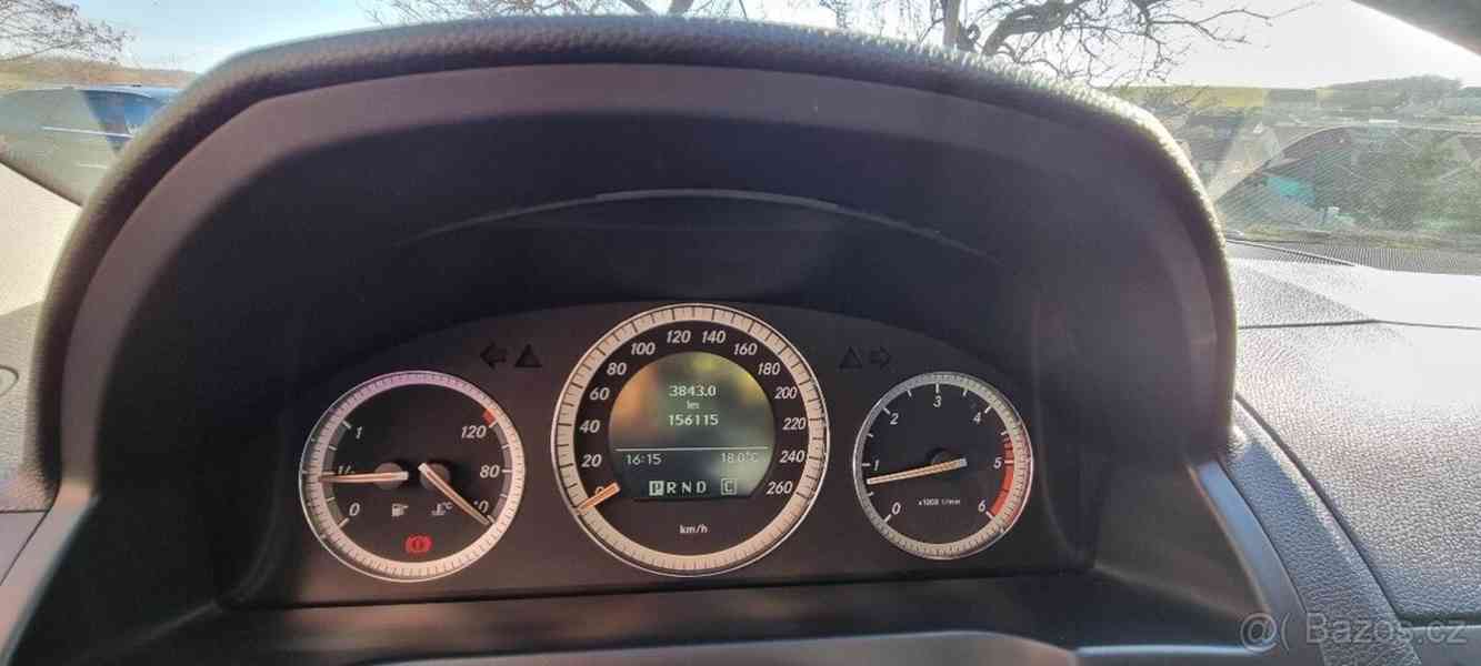 Mercedes-Benz Třídy C 2,0   C320 Cdi Elegance - foto 4