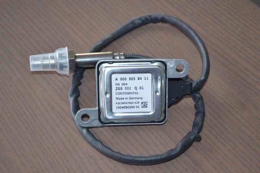 NOx-sensor A0009058411 Mercedes-Benz Sprinter   - foto 1