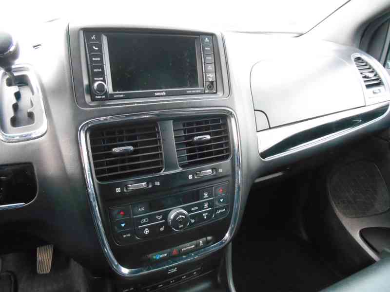 Chrysler Dodge Grand Caravan 3,6 30 TH Stype DVD 2015 - foto 20