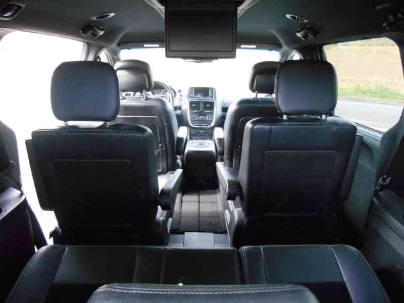 Chrysler Dodge Grand Caravan 3,6 30 TH Stype DVD 2015 - foto 8