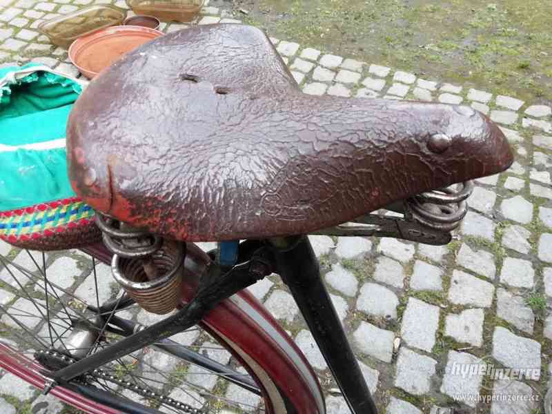 Staré kolo, pojízdné, kožené sedlo - foto 5