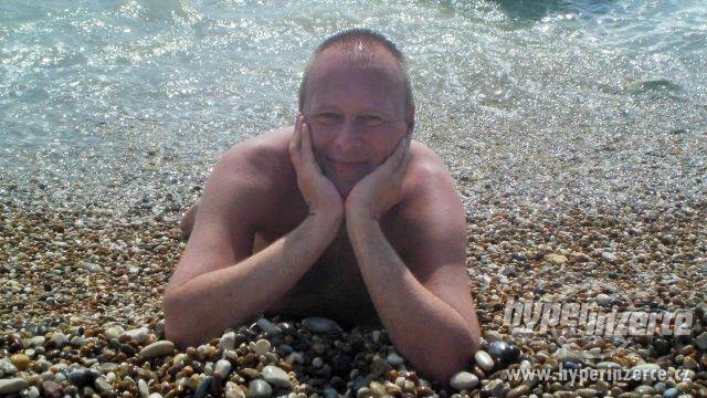 on hledá ji - foto 2