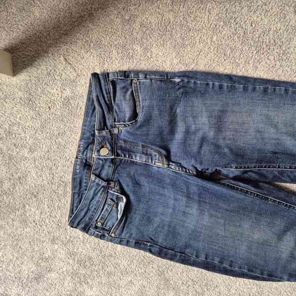 rifle vel. 36 zn. orsay Jeans modré se zipy na nohavicích - foto 2