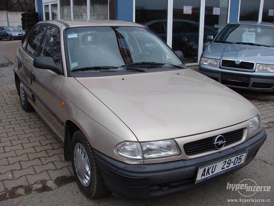 Opel Astra 1.6i r.v.1997 (eko 3 000 kč.) - foto 1
