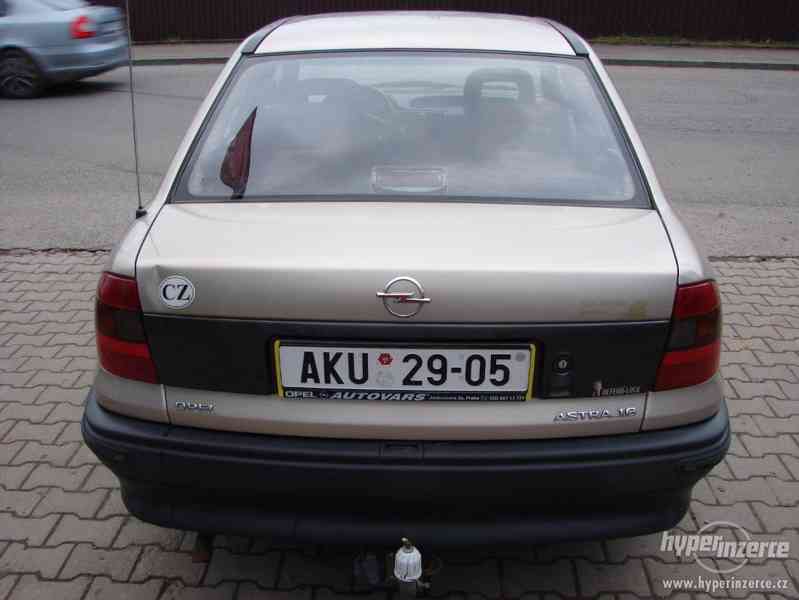 Opel Astra 1.6i r.v.1997 (eko 3 000 kč.) - foto 4
