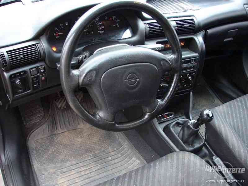 Opel Astra 1.6i r.v.1997 (eko 3 000 kč.) - foto 5