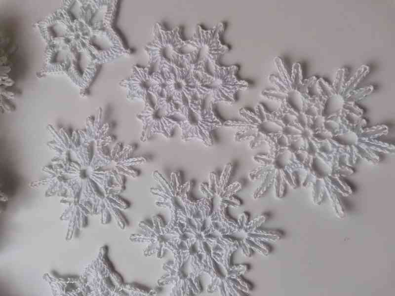 Háčkované vločky  - foto 10