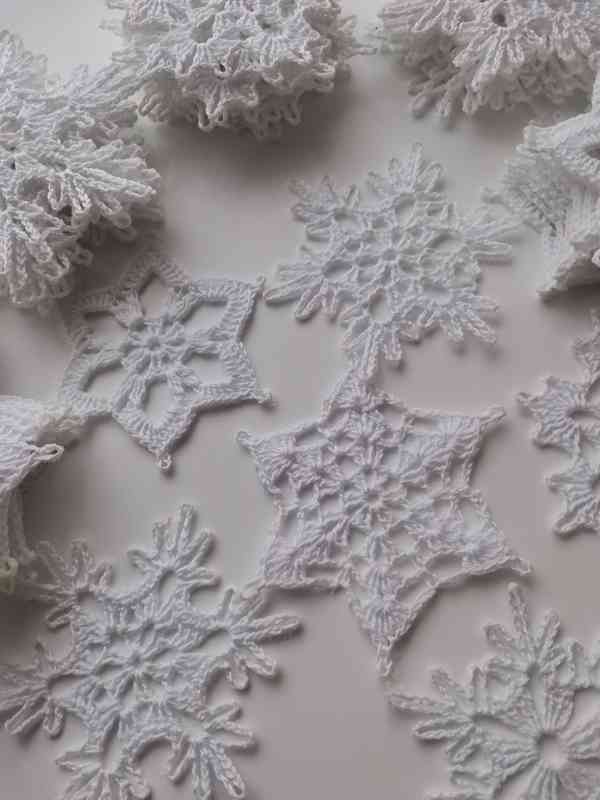 Háčkované vločky  - foto 3