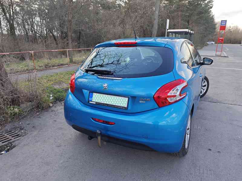 Peugeot 208 - foto 5