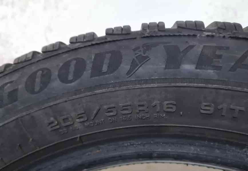 GOOD YEAR 205/55r16 91T, Ultra grip 9+  (1ks) - foto 1
