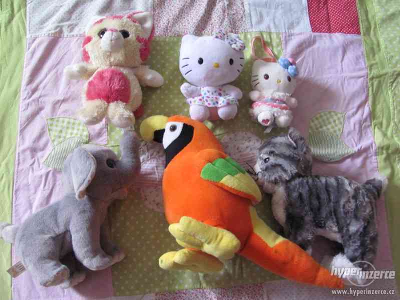 Plyšáci Hello Kity, slon, papoušek, kočka - foto 1