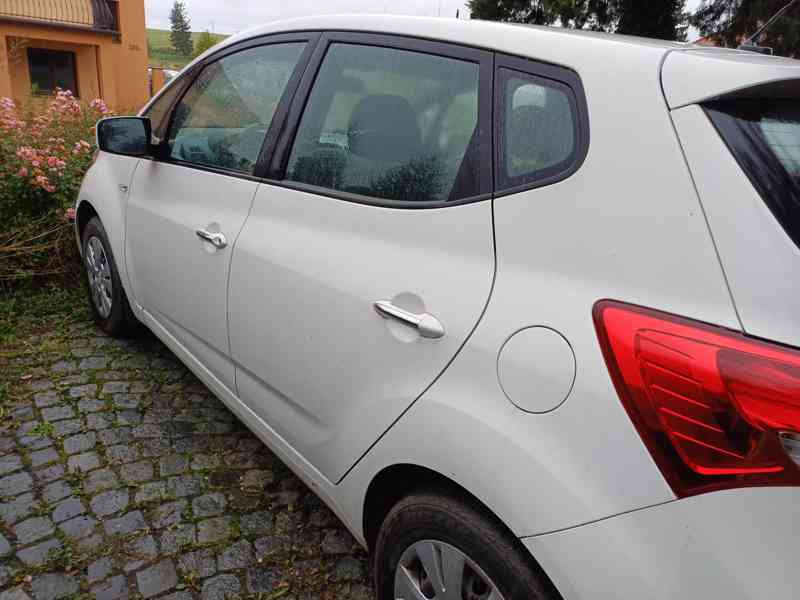 Hyundai ix20  - foto 1
