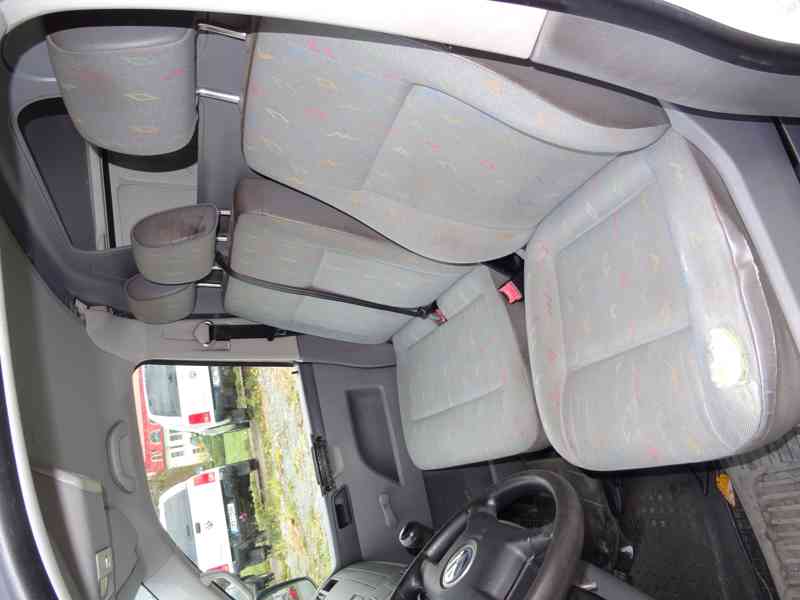 Volkswagen Transporter 1.9 - foto 7