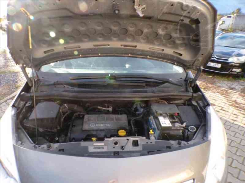 Opel Meriva 1,4 16V TAŽNÉ ZAŘÍZENÍ - foto 13