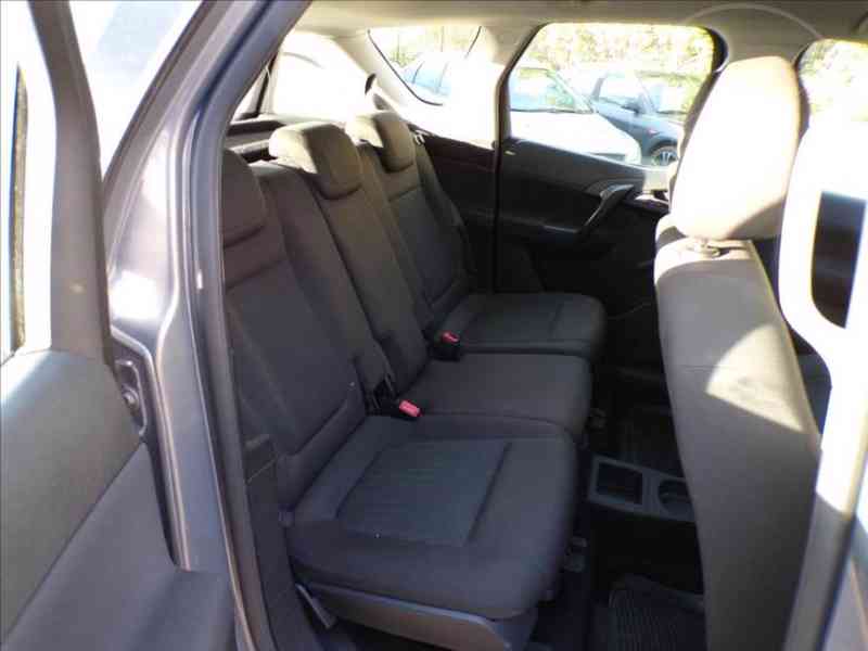 Opel Meriva 1,4 16V TAŽNÉ ZAŘÍZENÍ - foto 11