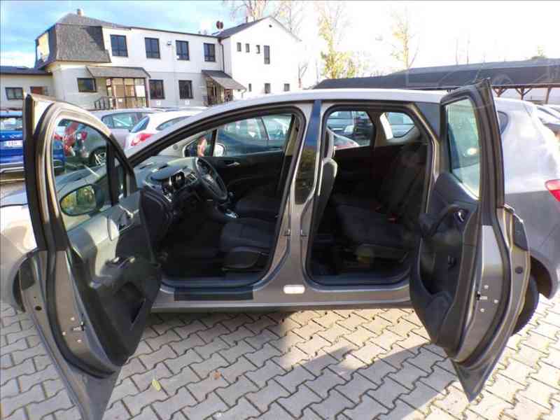 Opel Meriva 1,4 16V TAŽNÉ ZAŘÍZENÍ - foto 9