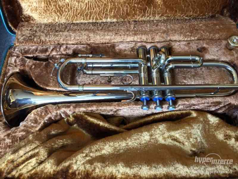 Jazz B trumpeta v perfektním stavu - foto 2